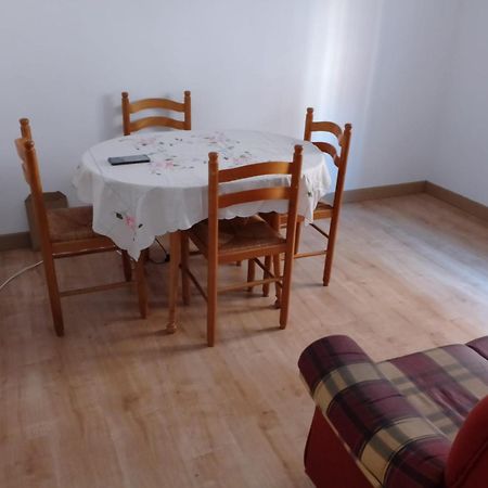 Habitacion En Piso Compartido مدريد المظهر الخارجي الصورة