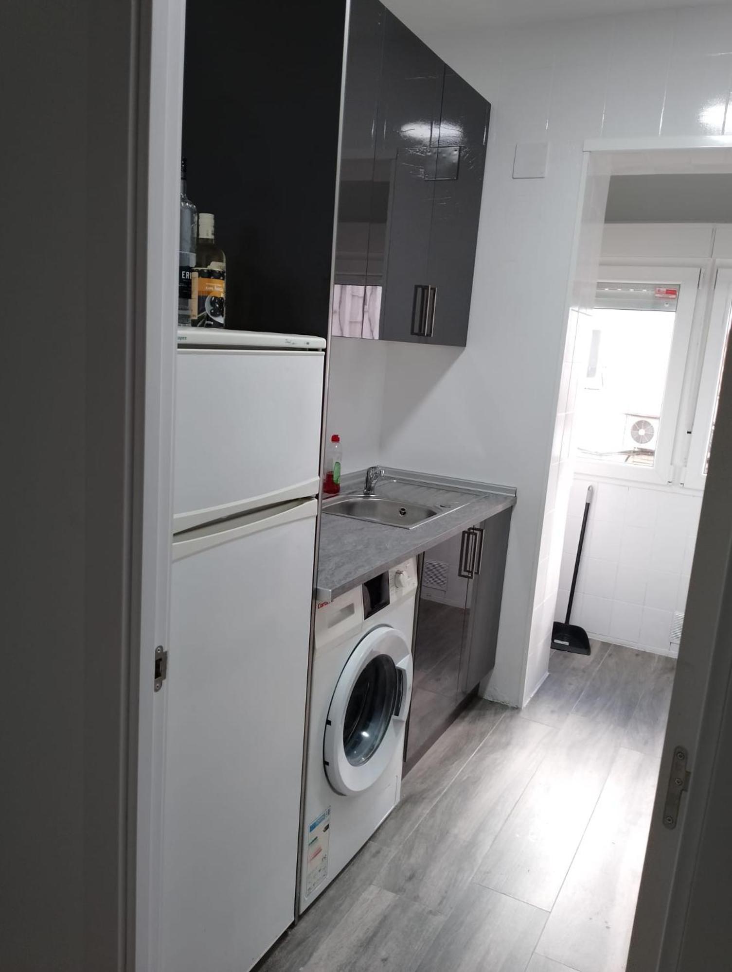 Habitacion En Piso Compartido مدريد المظهر الخارجي الصورة