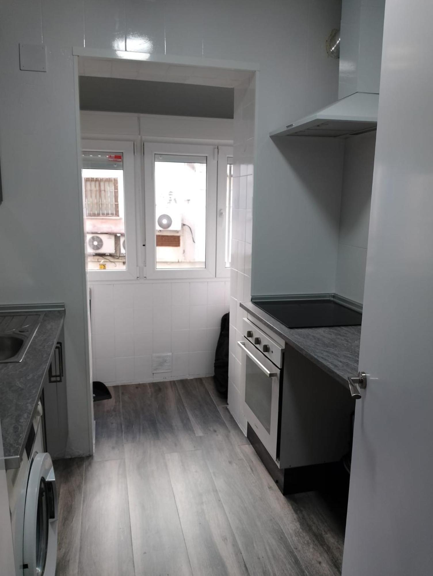 Habitacion En Piso Compartido مدريد المظهر الخارجي الصورة
