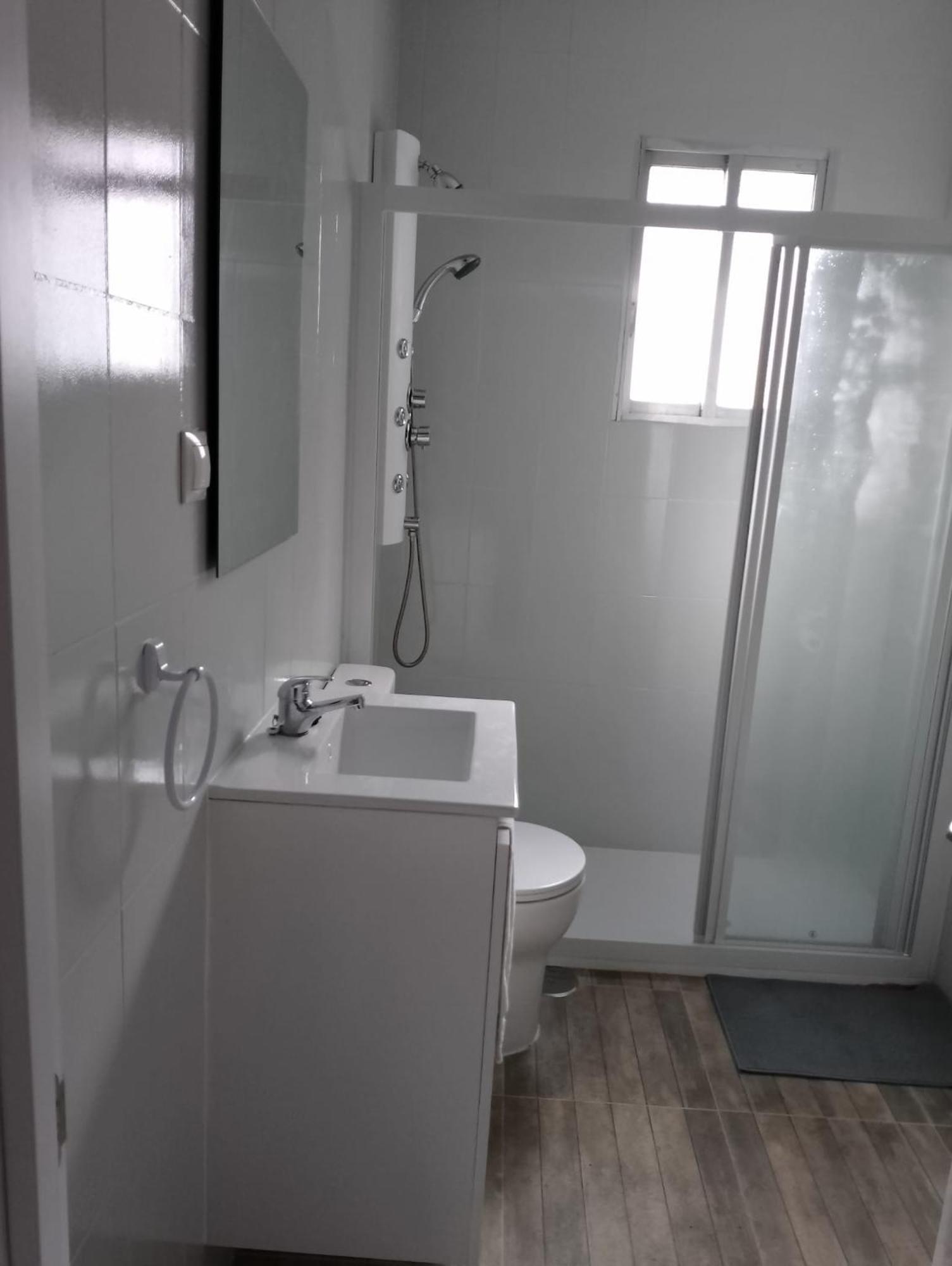 Habitacion En Piso Compartido مدريد المظهر الخارجي الصورة